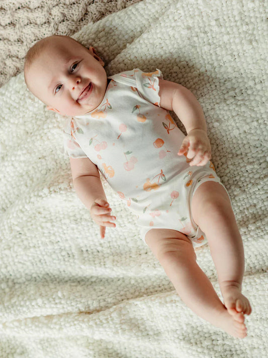 Por qué los bebés deben vestir ropa orgánica: salud, pureza y protección desde el primer día