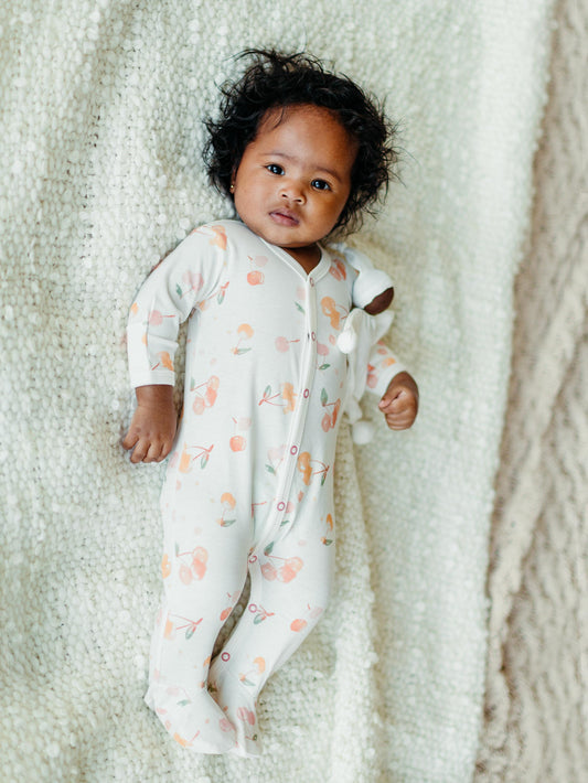 (Preventa – Entrega en 3–4 semanas) Mono bebé con pies – Cherry Picking